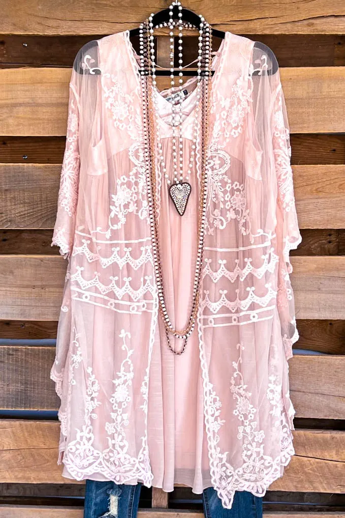 AHB EXCLUSIVE: Finding Perfection Kimono  - Pink