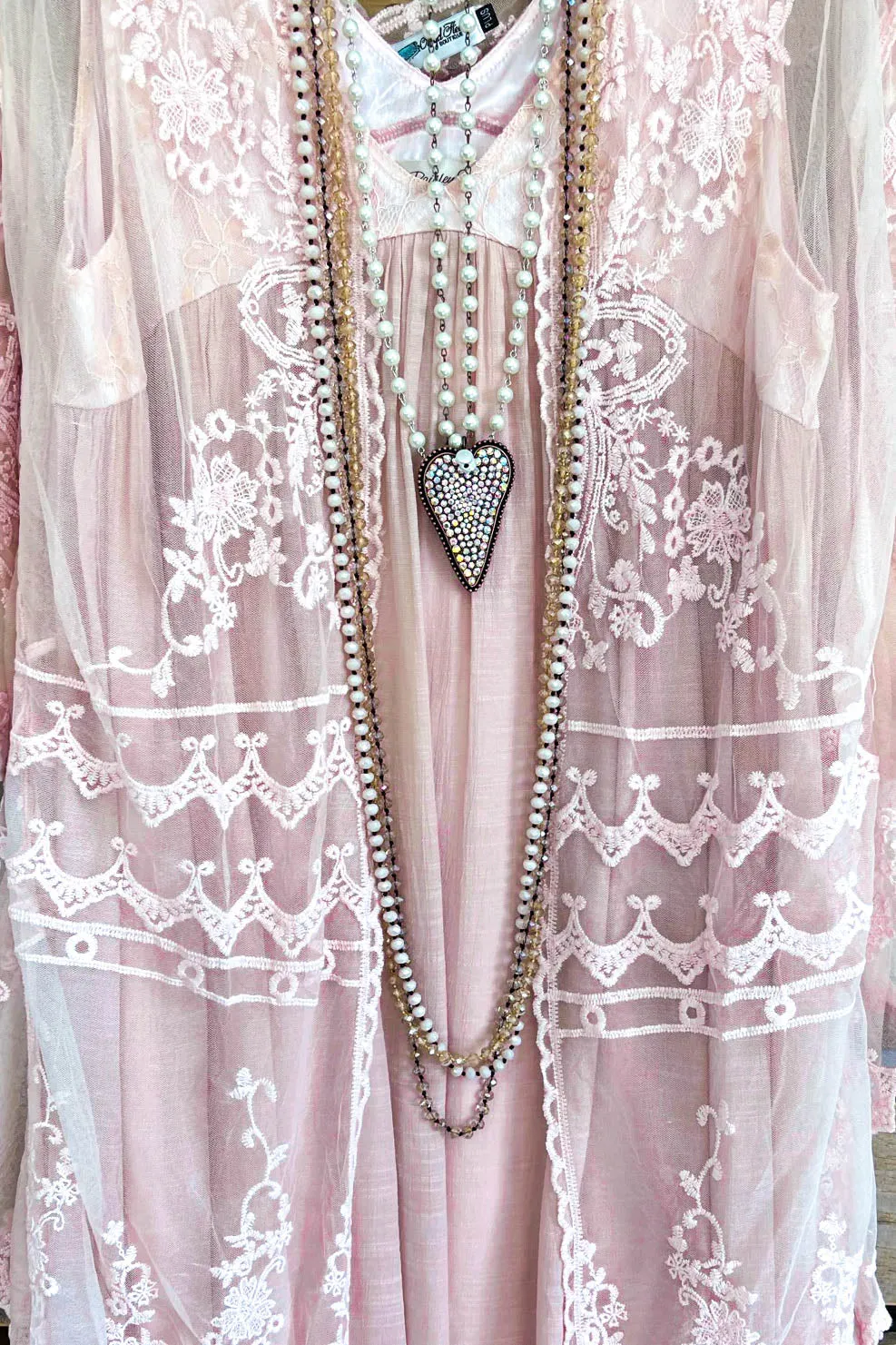 AHB EXCLUSIVE: Finding Perfection Kimono  - Pink