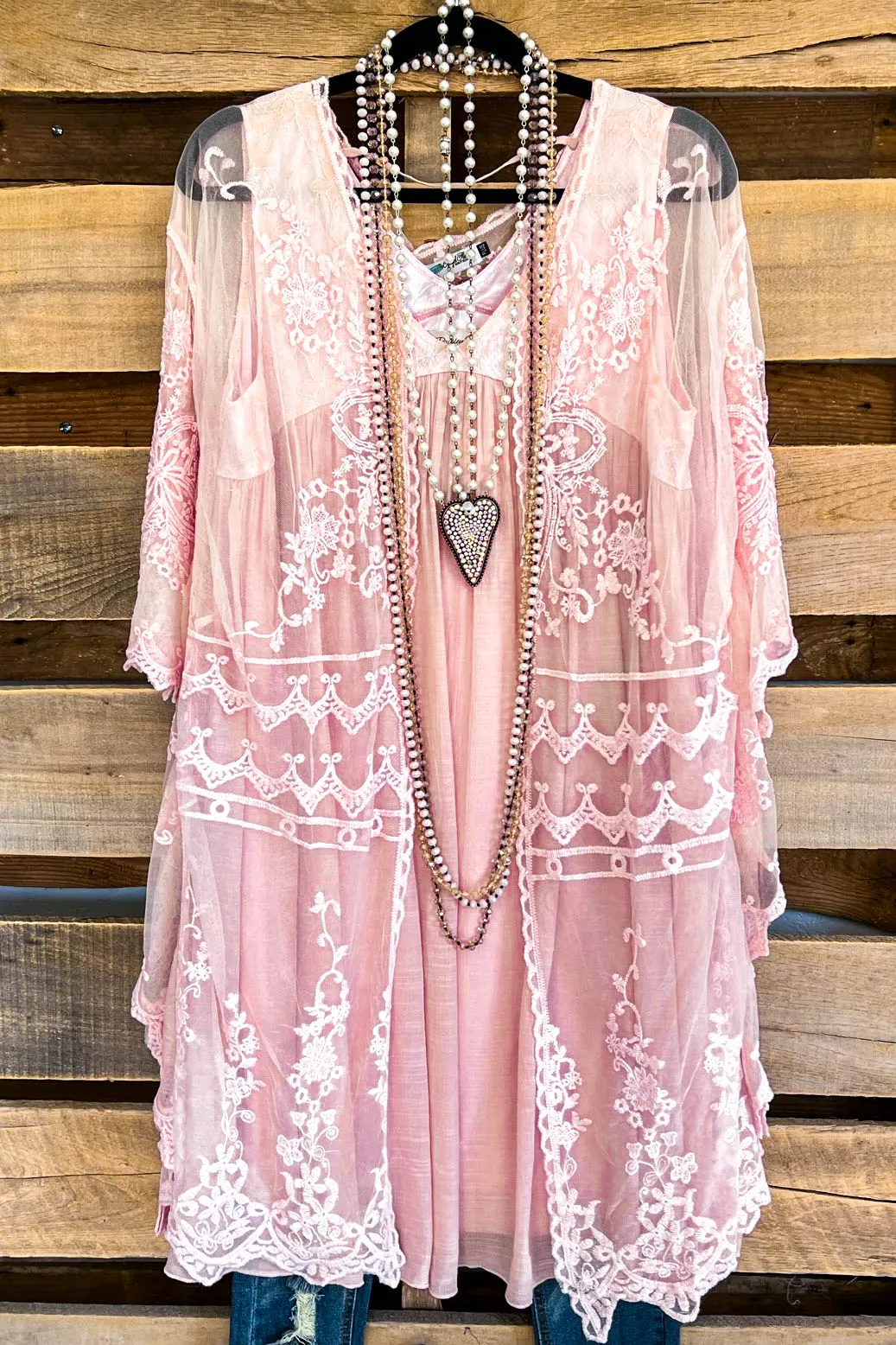 AHB EXCLUSIVE: Finding Perfection Kimono  - Pink