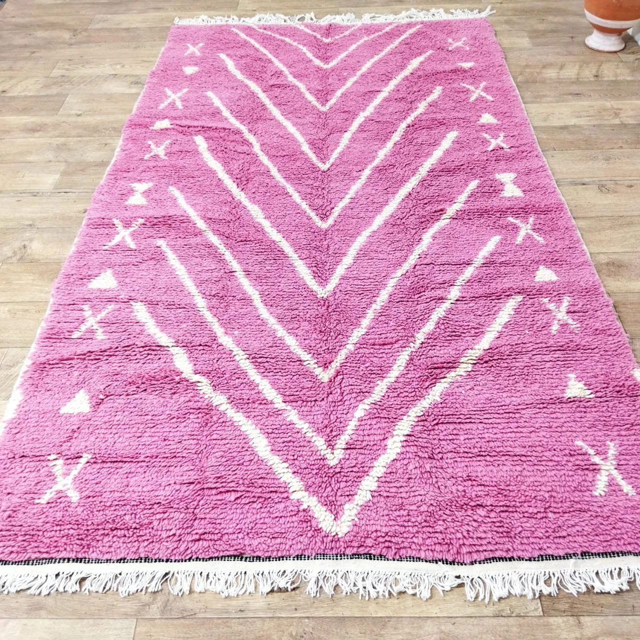 Authentic White And Pink Moroccan Rug - 5x8 Ft Wool Berber Pink Carpet