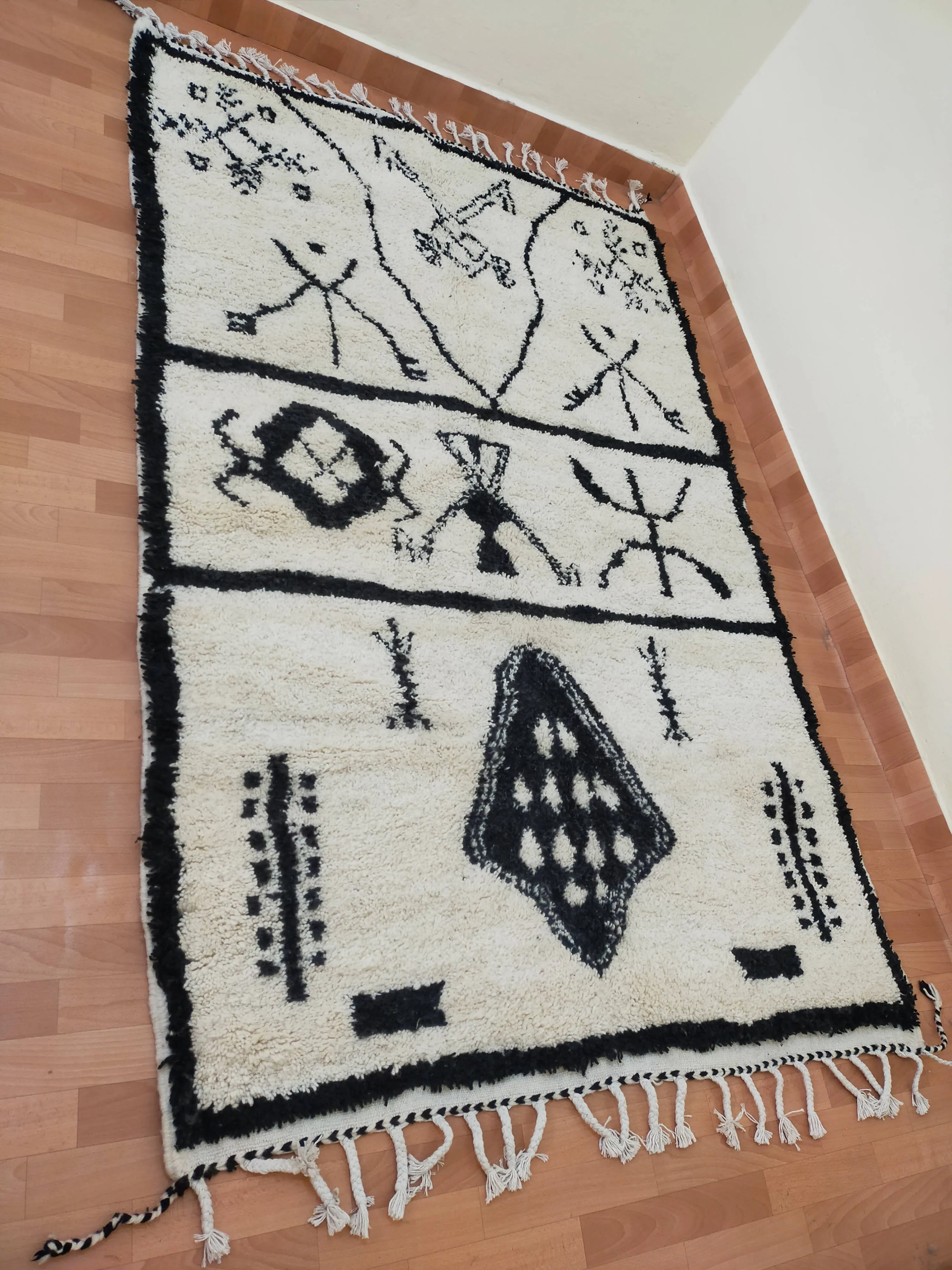 Berber Beni Ouarin Handmade Rug