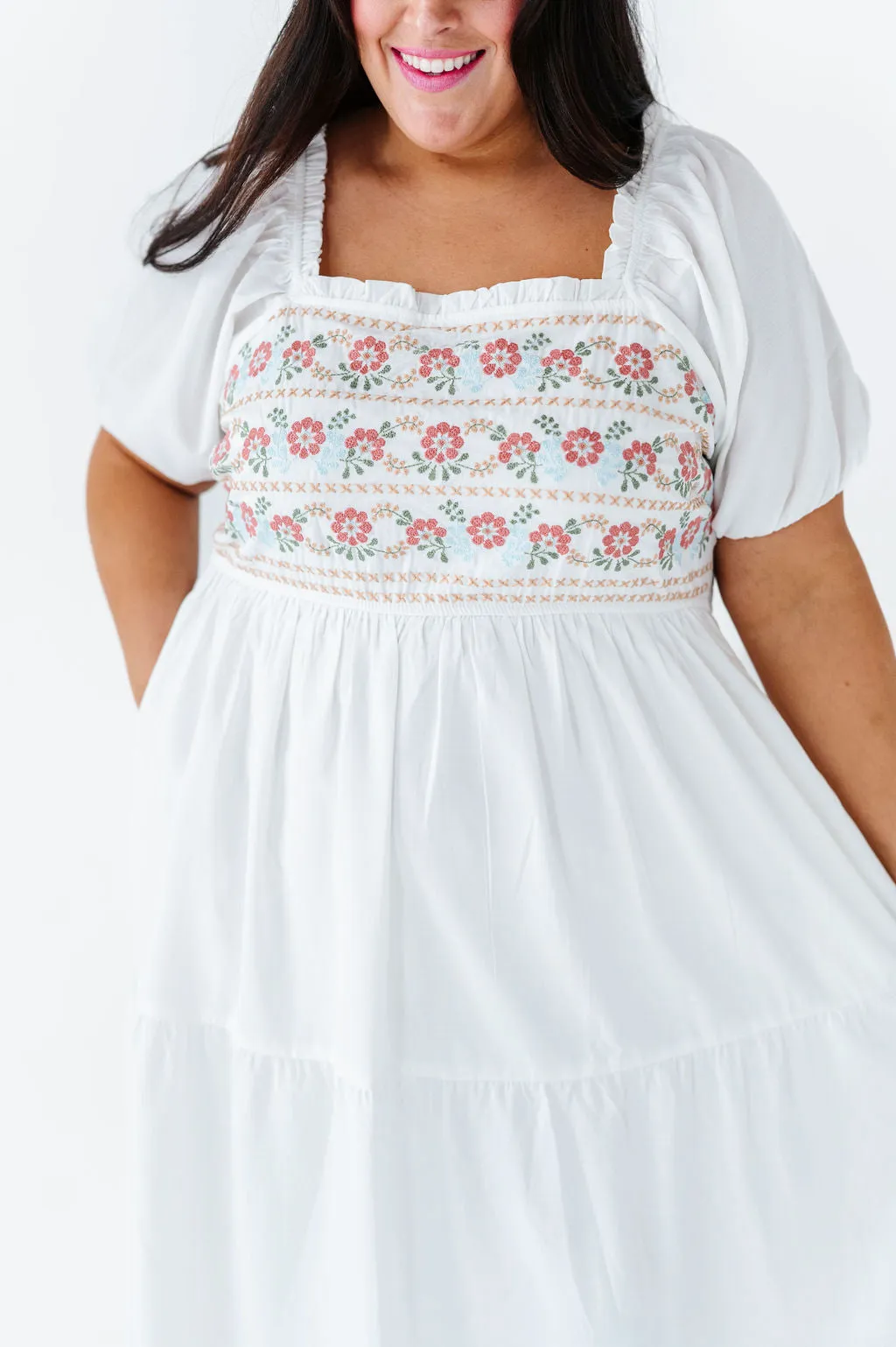 Brooklyn Floral Embroidered Dress In Ivory