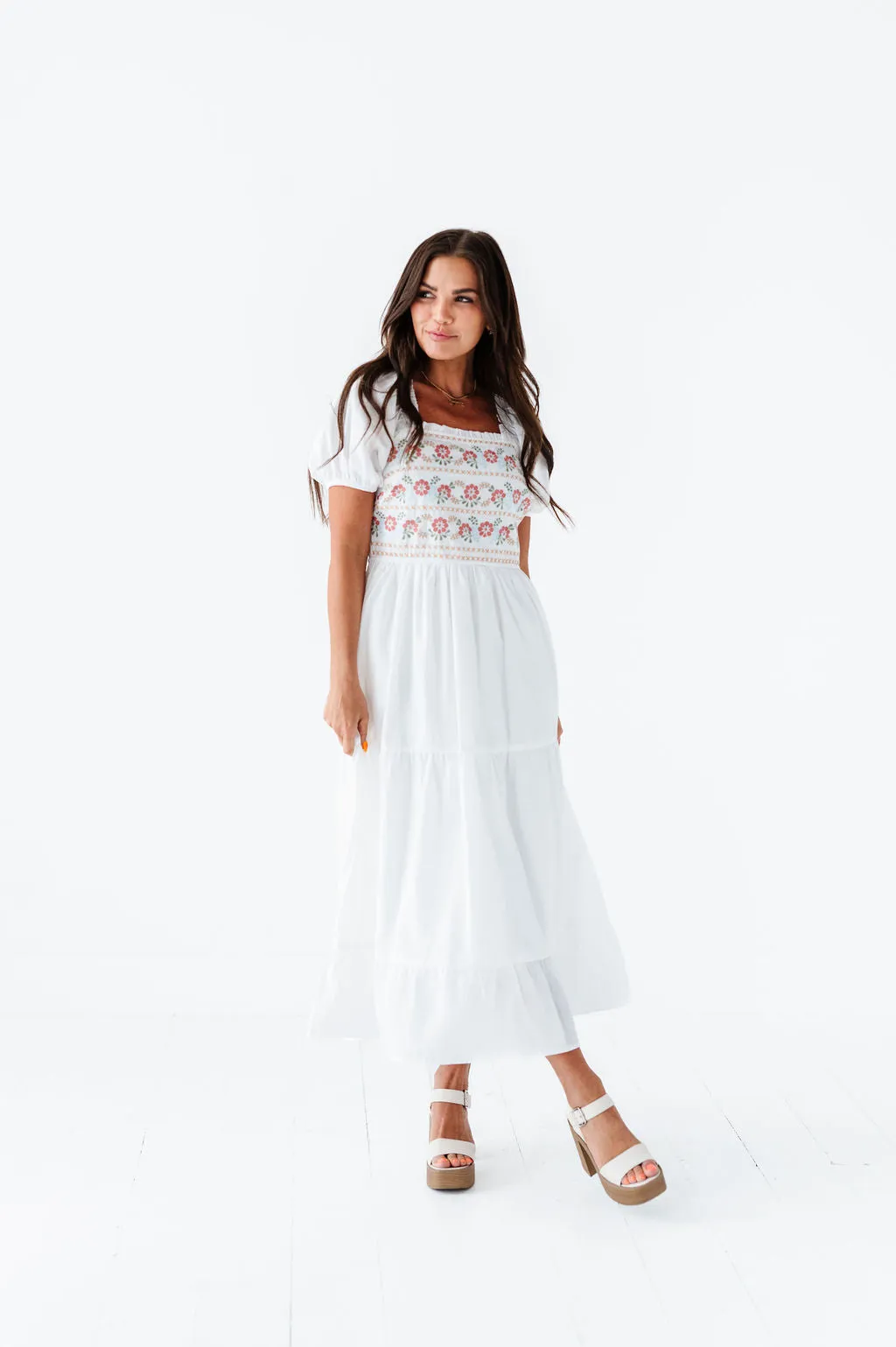 Brooklyn Floral Embroidered Dress In Ivory