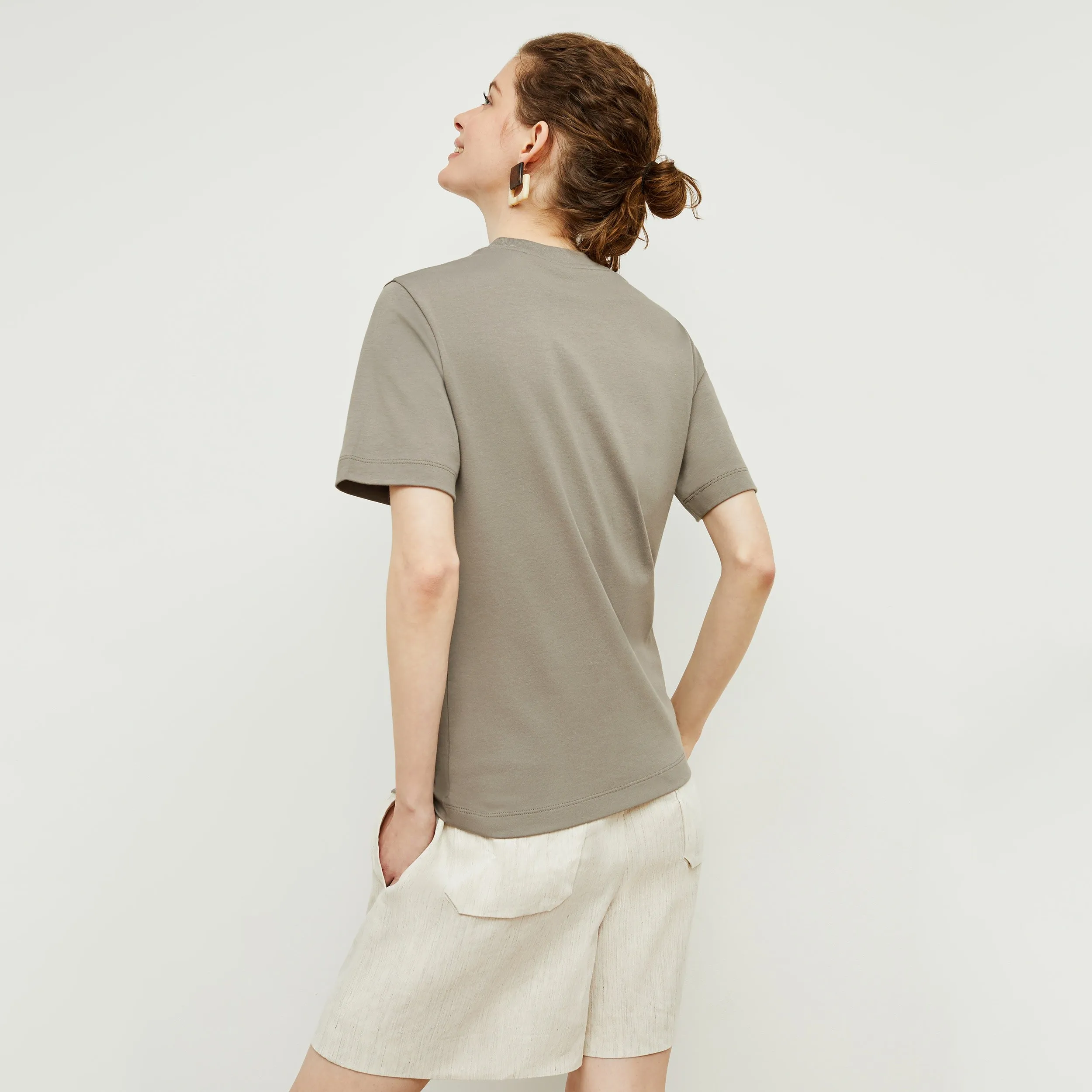 Leslie T-Shirt - Pima Cotton :: Pebble