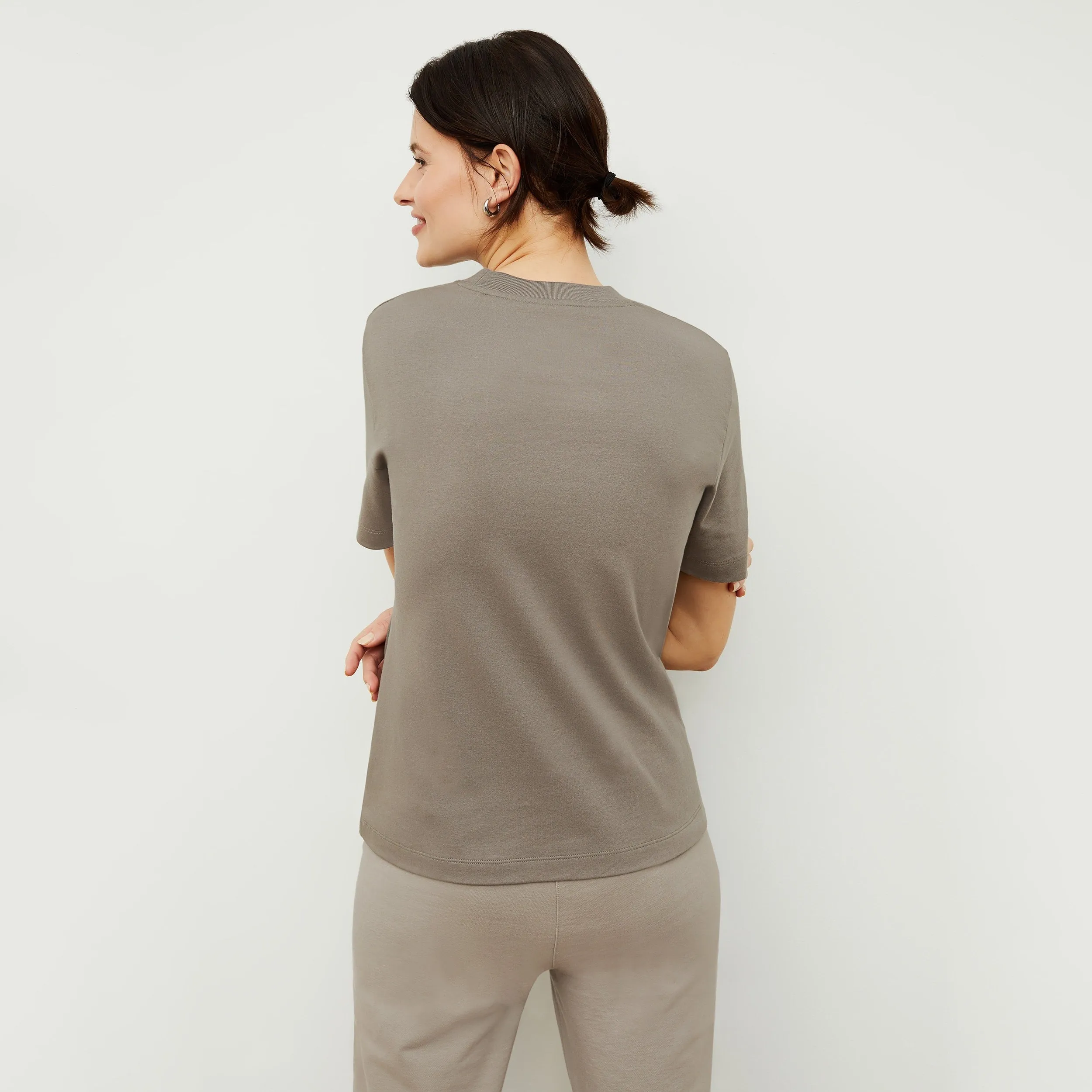 Leslie T-Shirt - Pima Cotton :: Pebble