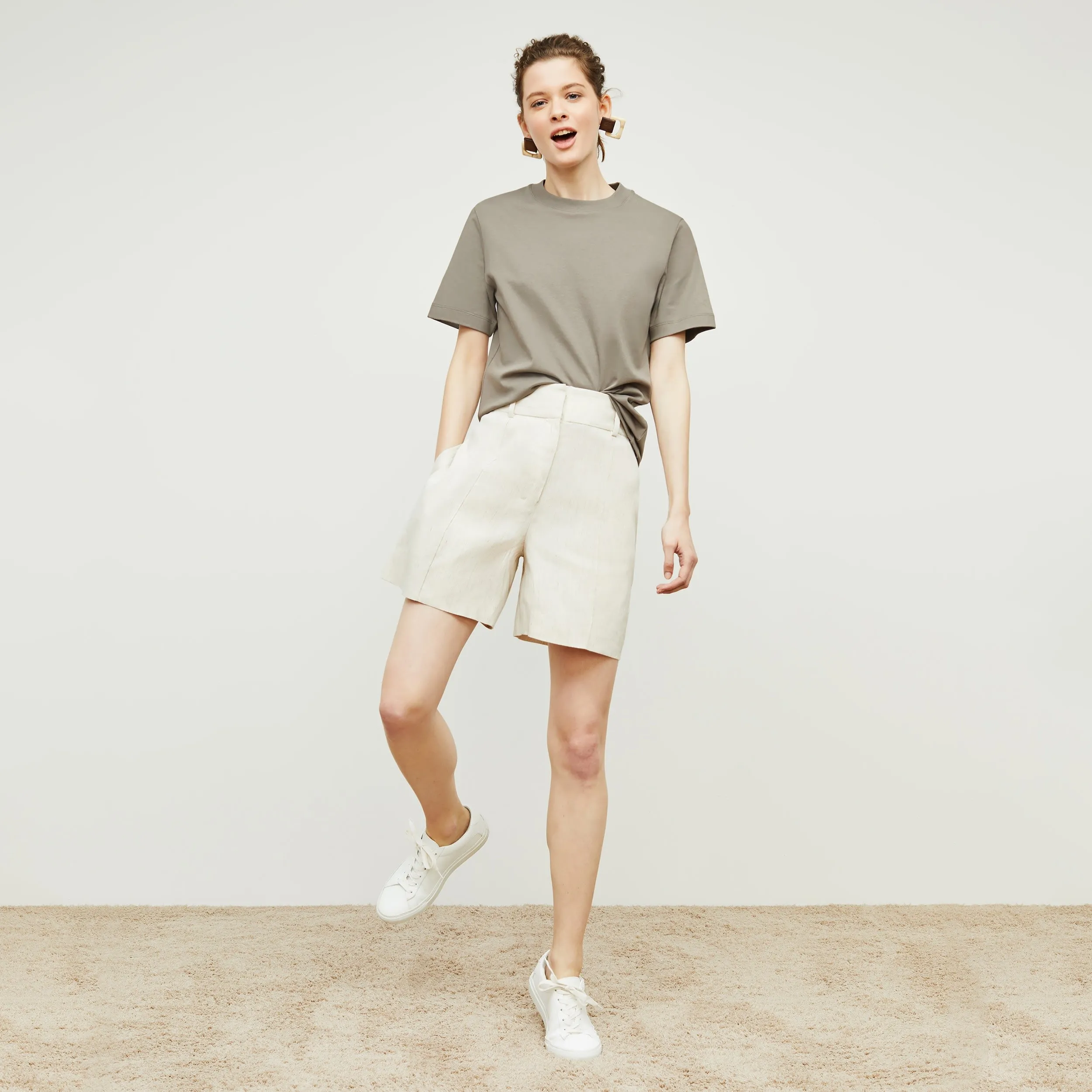 Leslie T-Shirt - Pima Cotton :: Pebble