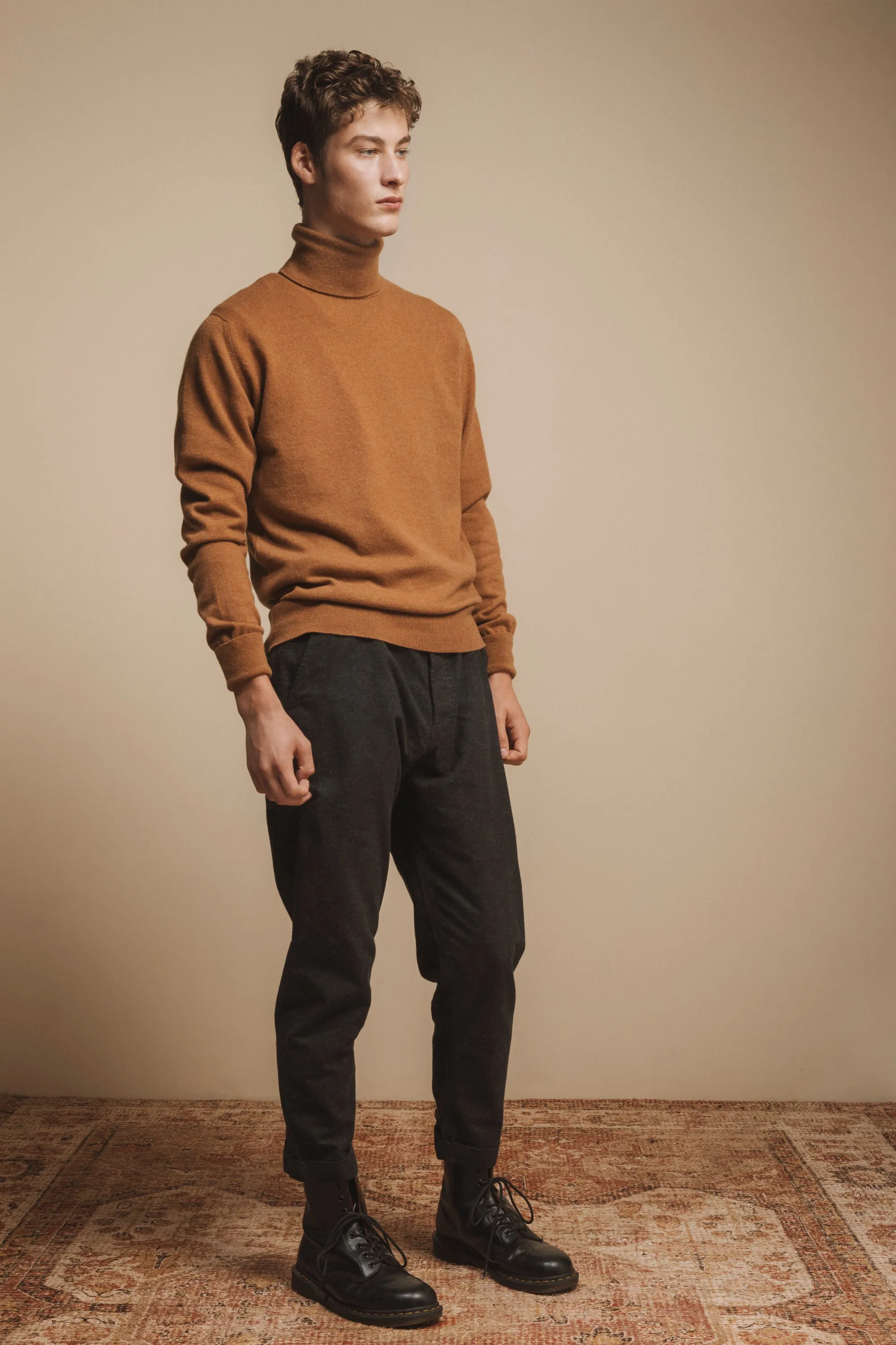 Made in Scotland Oxton Cashmere Roll Neck - Vicuna